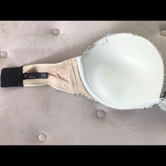 VICTORIA’S SECRET 36D - Picture 5 of 8